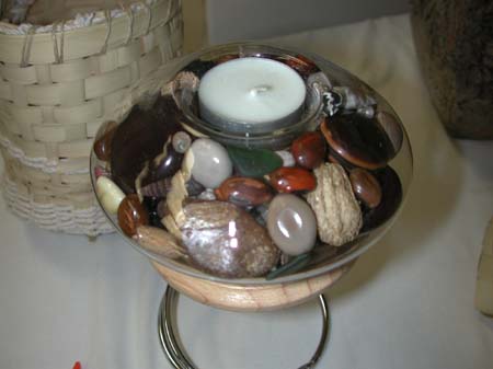06 Raffle Item by Alice Lowe